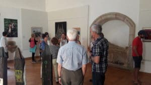 A exposición “Bo Camiño” contará con dúas visitas guiadas en Arzúa tras ser vista xa por máis de 1.000 persoas